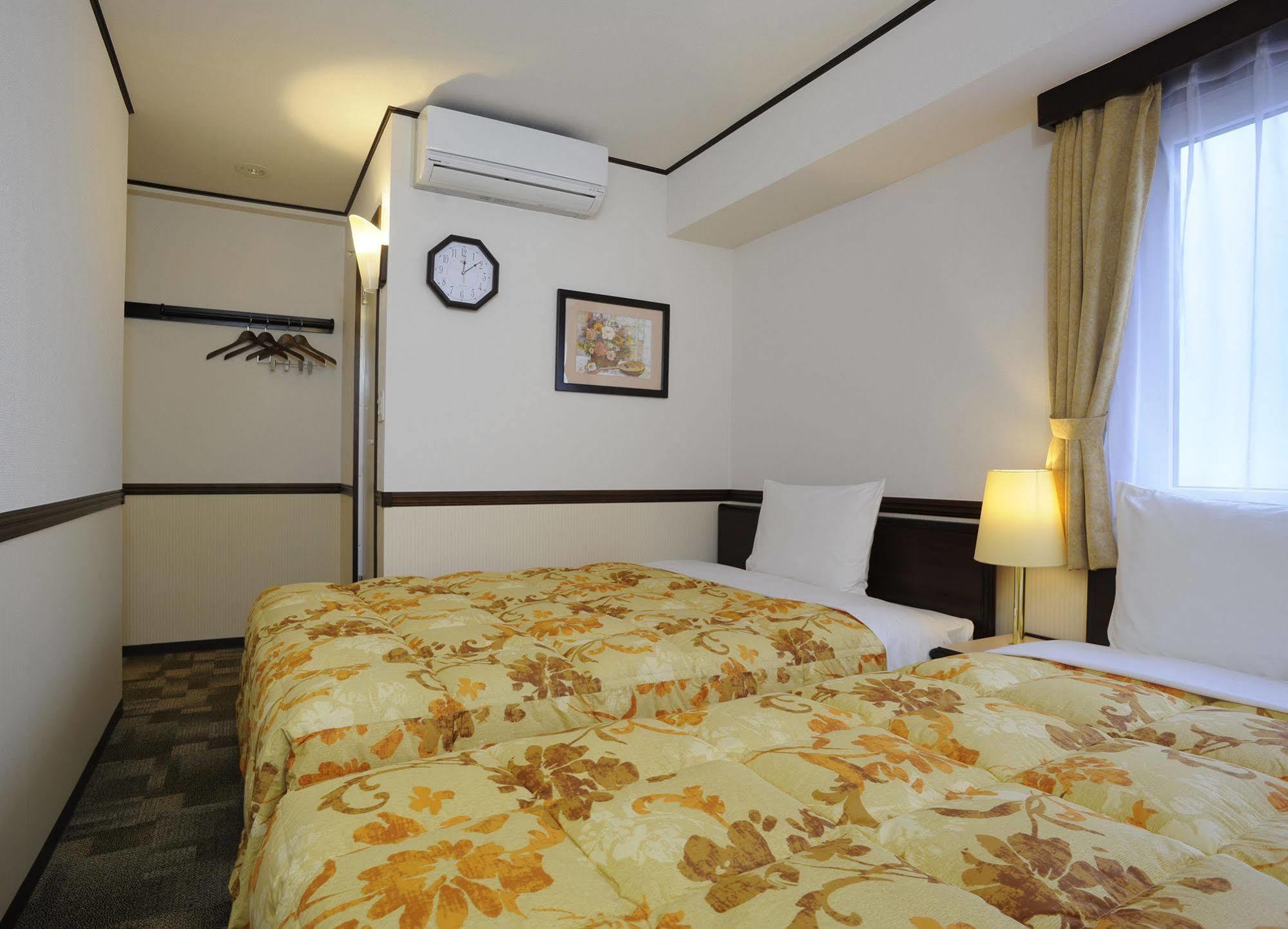 Toyoko Inn Sendai Higashi-Guchi No 2 Exterior photo